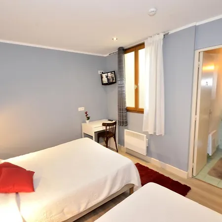Hotel De L'ours 4*