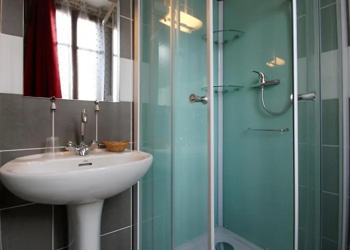 De L'ours Hotel 4*
